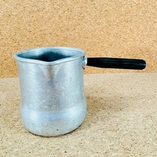 Vintage Craftmaster Products Aluminum Pan w Handle 16oz Pour Spout