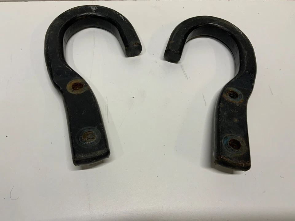 1988-1998 CHEVROLET S-10 BLAZER SONOMA FRONT TOW HOOK SET - Image 2 of 4