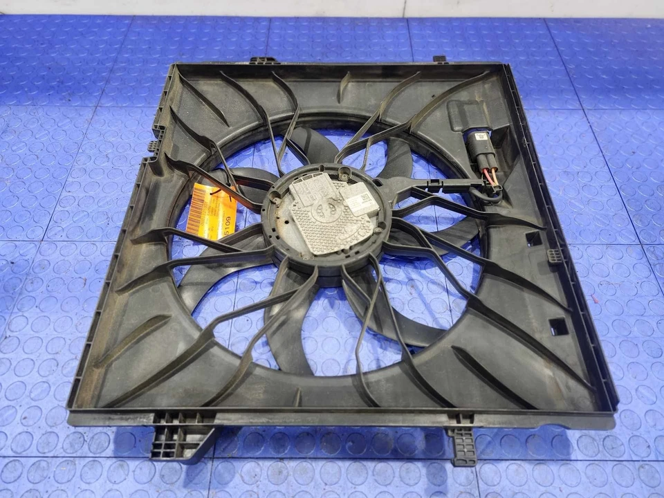 Conjunto de ventilador de refrigeración del motor 12-15 Mercedes Benz ML350 W166 genuino OEM Foto 4 de 4