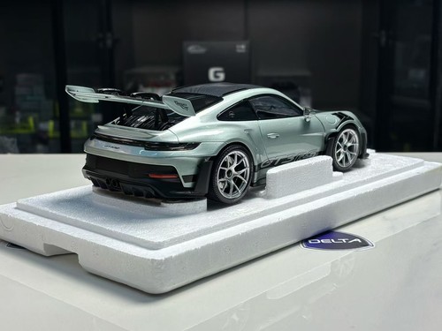 1/18 Minichamps Porsche 911 GT3 RS 992 astilla metálica - Imagen 3 de 9