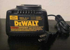 USED DW9116 DEWALT 18v charger