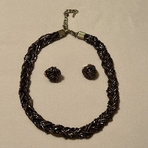 Authentic Premier Designs “Cocoa” Gold Plated Beaded Necklace And Clip Earrings Retired