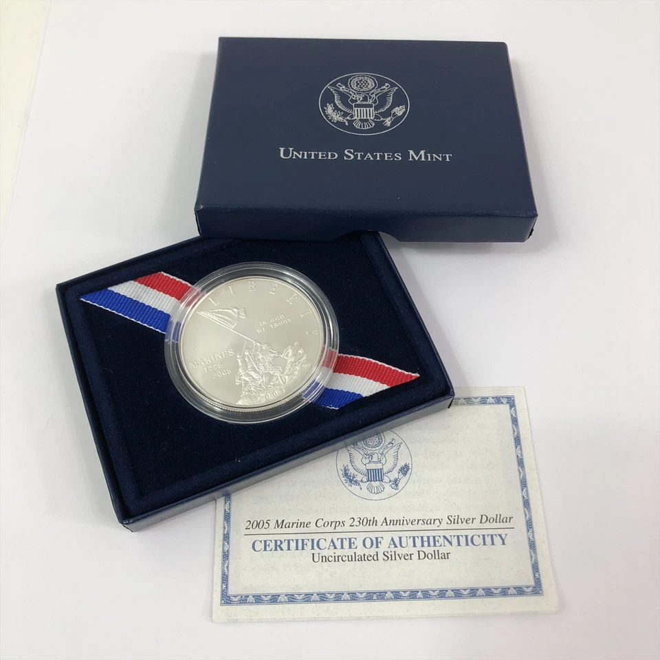 (1) 2005 P Marine Corps 230th $1 Commemorative MS/UNC Silver Dollar w/Box & COA - Image 2 of 3