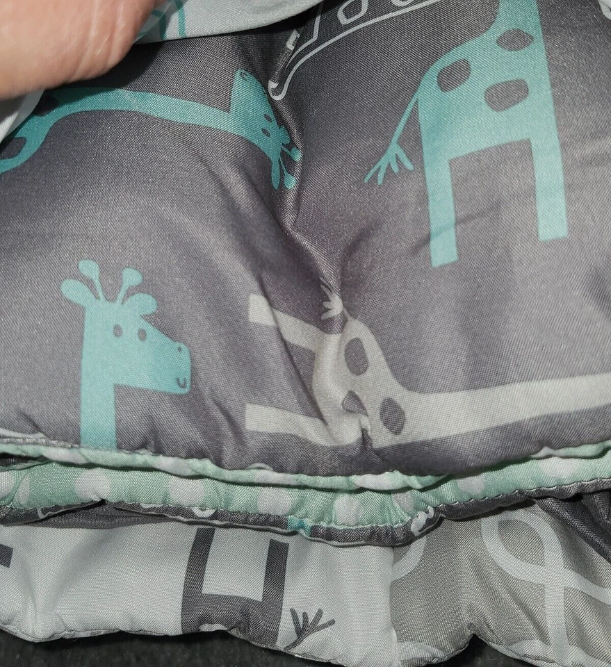 Juego de ropa de cama para cuna The Peanutshell gris, menta, verde y blanco retazos jirafa 3 piezas nuevo Foto 4 de 4