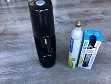 SodaStream Fizzi SPT-001 Black Machine With Bottle And Extras Clean