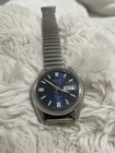VINTAGE SEIKO 6309-8019 DAY-DATE BLUE DIAL 37mm STAINLESS STEEL AUTOMATIC WATCH.