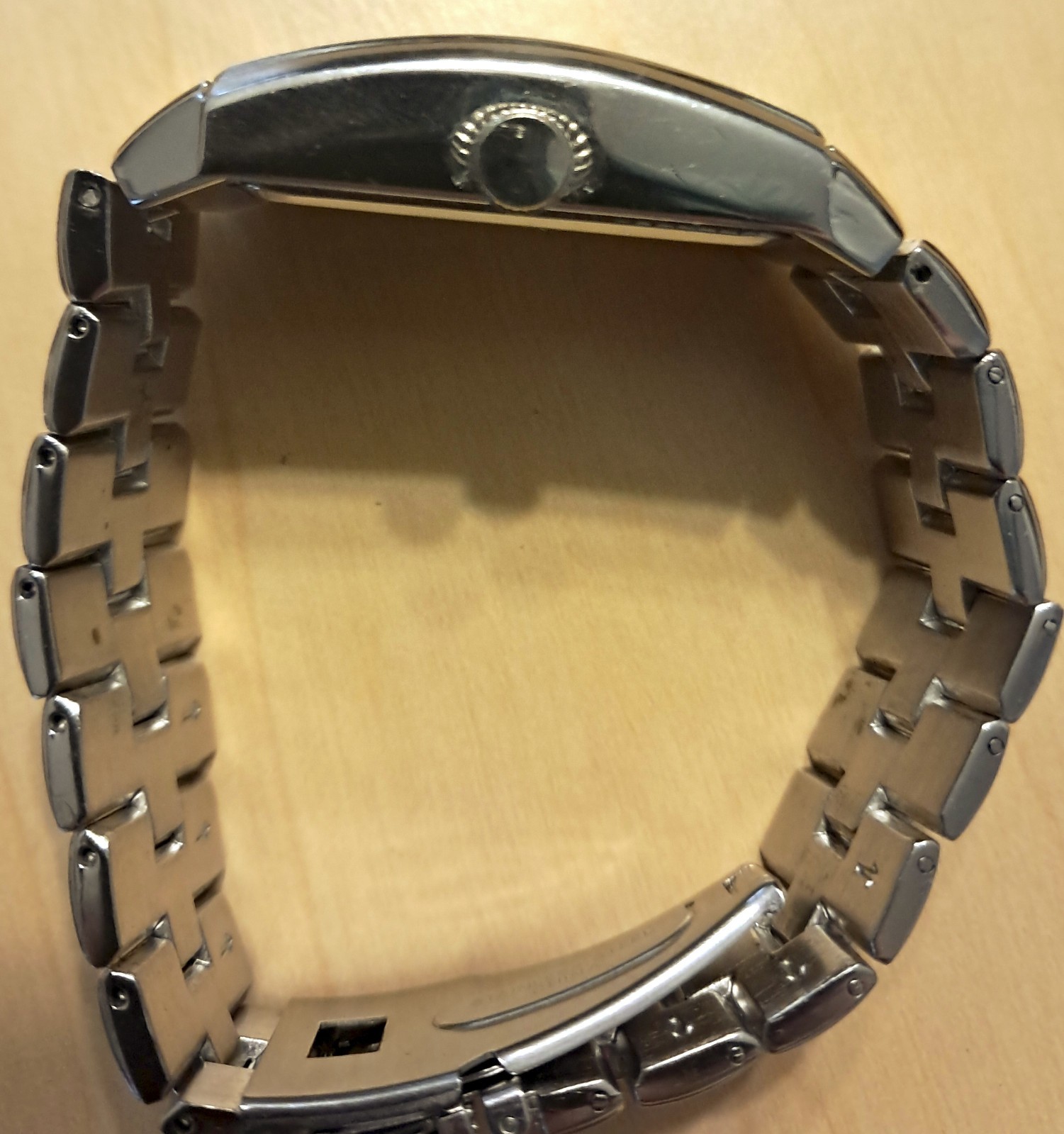 Mens rectangular watch, silver face and bracklet. - image 4