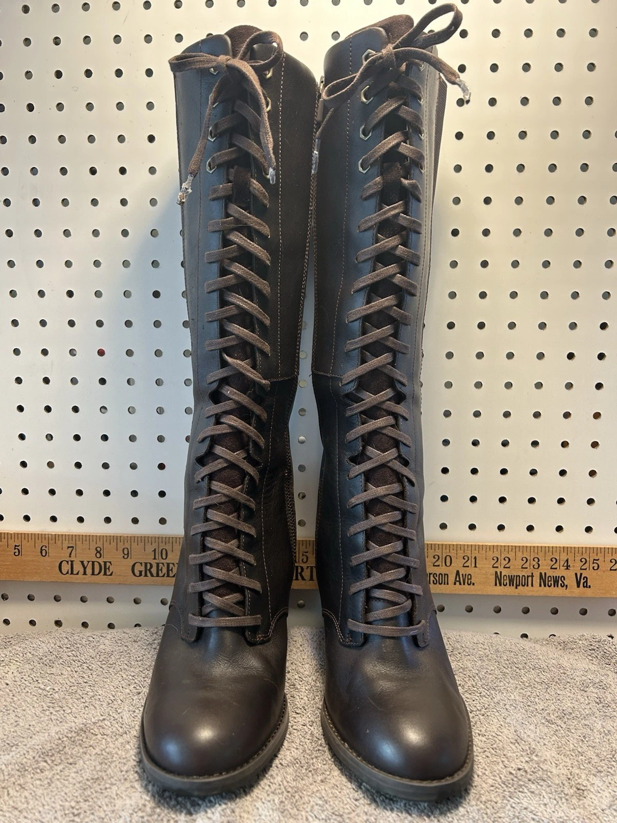 Stivali Timberland Earthkeeper donna 17” 8616A tacco 3 1 2” marrone scuro taglia 10