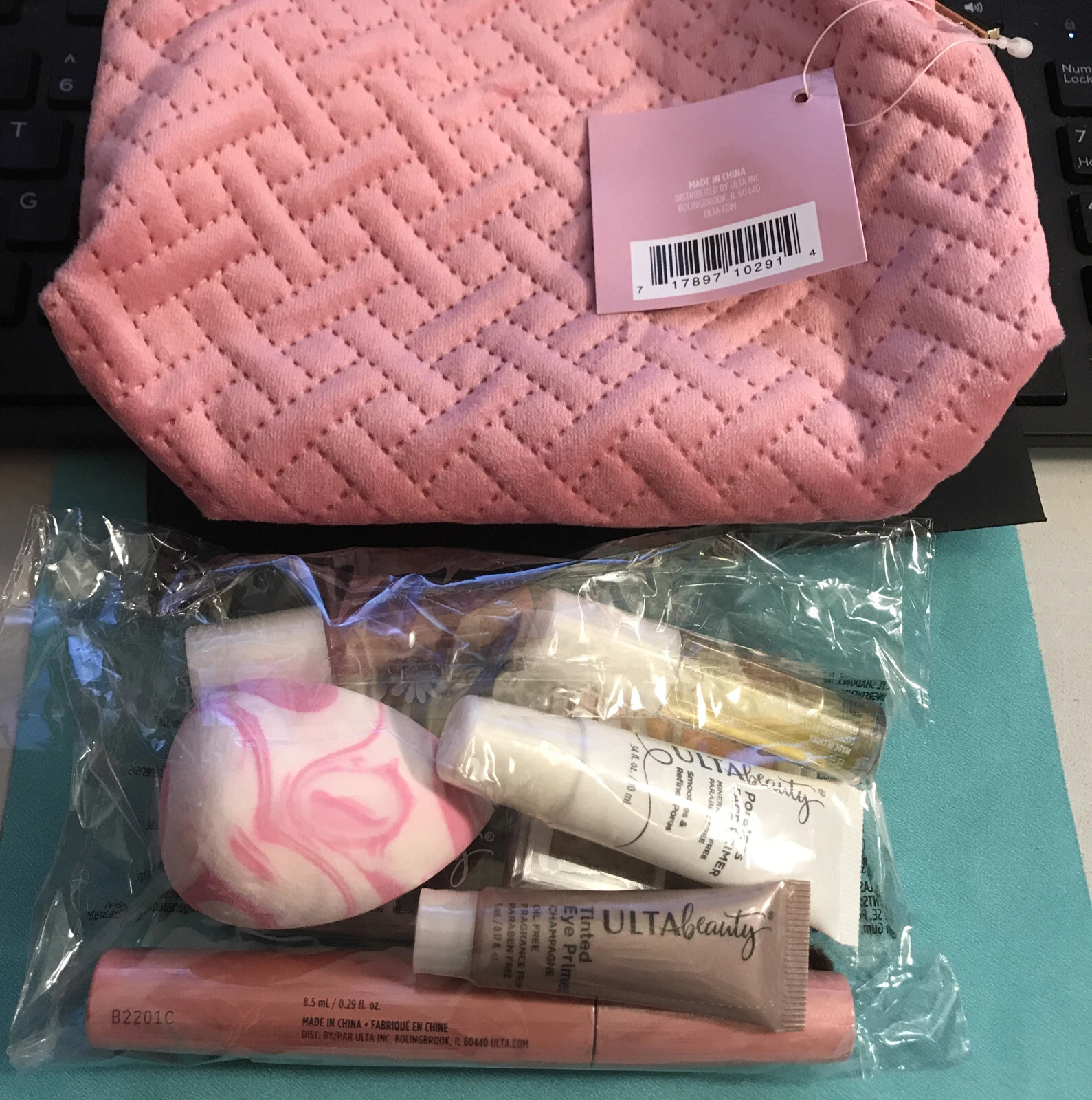 NWT ULTA BEAUTY 10Pc Makeup GIFT SET & PINK Cosmetic Bag For Eyes, Cheeks, Lips