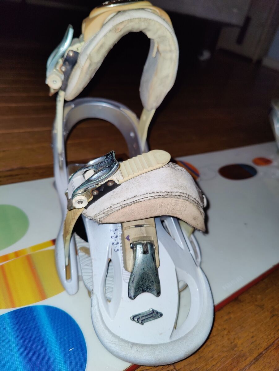 BURTON LUX 43 SNOWBOARD SIZE 143 CM WITH MEDIUM BINDINGS | eBay BURTON LUX 43 SNOWBOARD SIZE 143 CM WITH MEDIUM BINDINGS | eBay