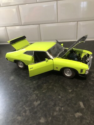 CLASSIC CARLECTABLES 1/18 FORD XA FALCON PRO83 COUPE LIME GLAZE