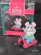 Hallmark Ornament 1991  LOOK OUT BELOW Mouse Tender Touches  QX4959