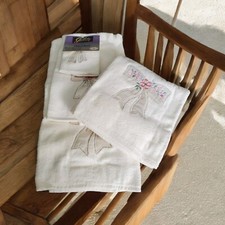 Vintage Cannon 4 PC Towels Set 2 Bath 1 Hand 1 Washcloth Sculpted Bow White New