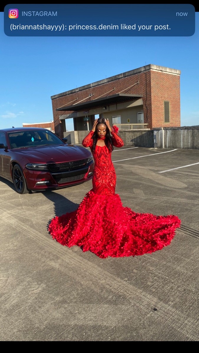 Red Sequin prom dress (XS) 0-1 !!! FOR SALE only worn once