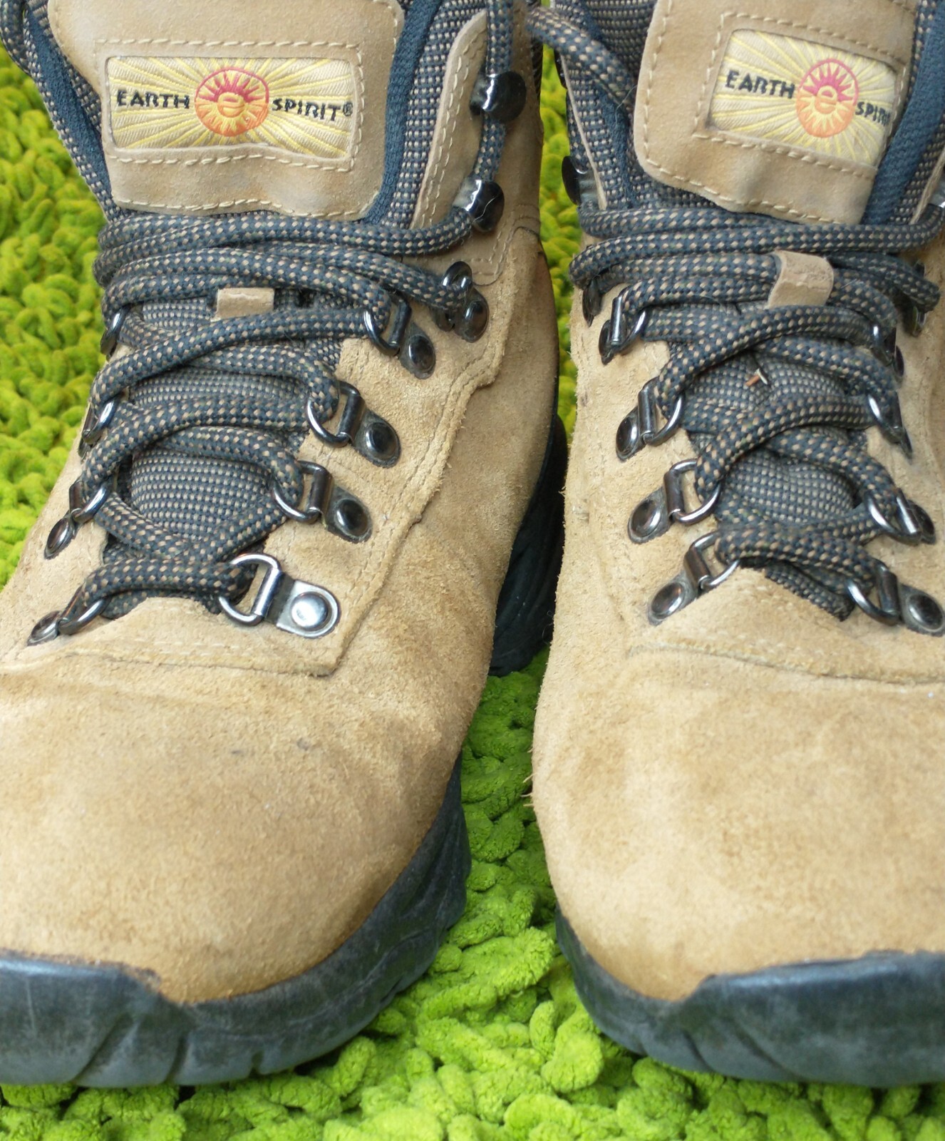 earth spirit hiking boots