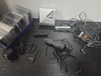 Sony Walkman MZ-NF810 Net MD MiniDisc Recorder AM/FM Radio Silver W/ Accessories