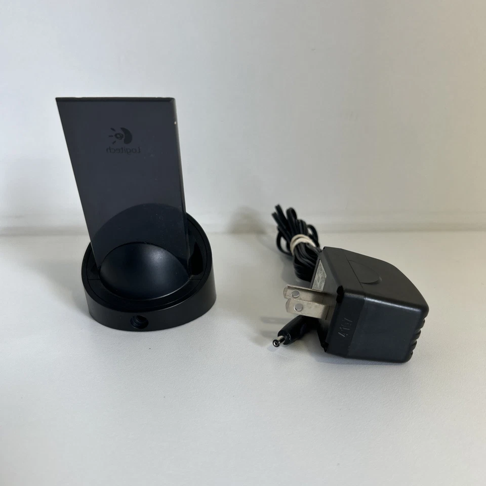Logitech L-LK10 865371-0000 Charging Base for MX1000 M-RBA97 Bluetooth Mouse - Image 3 of 4