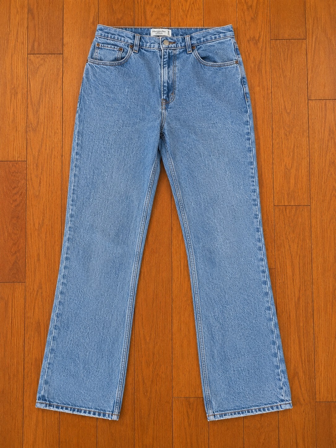 Abercrombie & Fitch Jeans Womens 26/2R Light Wash Straight Leg Denim Low Rise