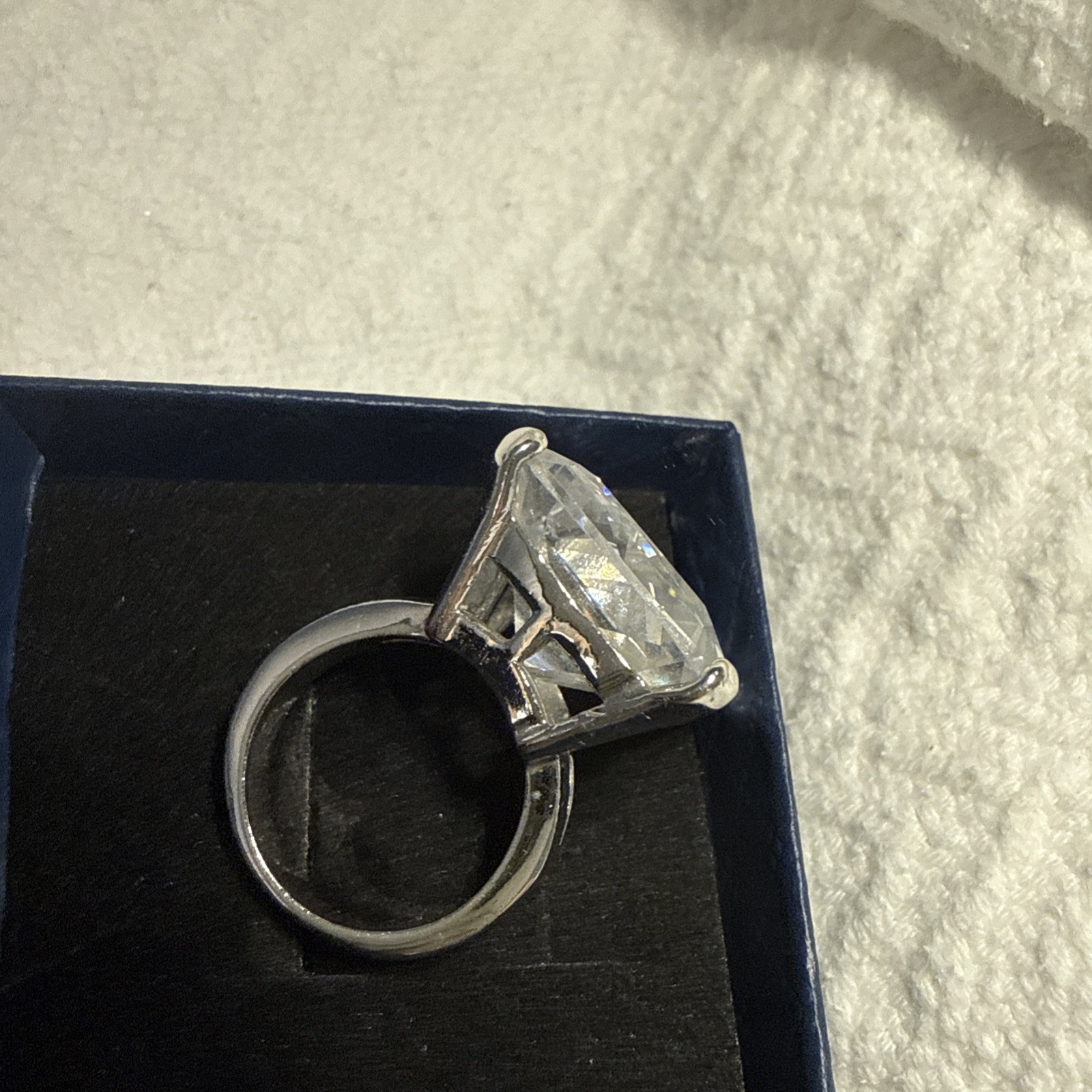 Large Emerald Cut Statement Cocktail Ring Sz 6 Cl… - image 4