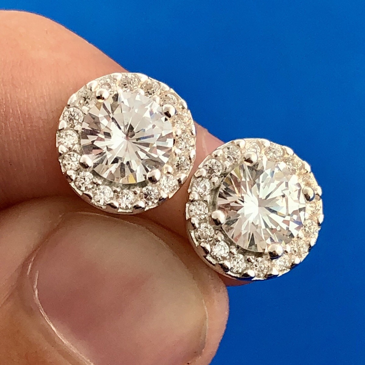 Stunning 925 Sterling Silver Cubic Zirconia Solitaire Halo Bridal