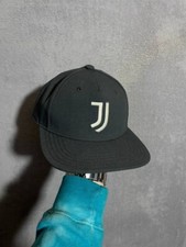 Cappello calcio tifoso Juventus Juve, berretto grigio Adidas uomo taglia unica