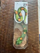 Robo Alive Slithering Green SNAKE Battery-Powered Robotic by Zuru