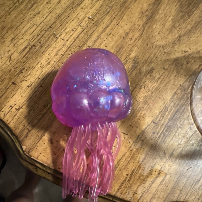 Purple Jellyfish needoh  Squeeze Squishy Sensory Fidget Toy, Pink Tentacles￼