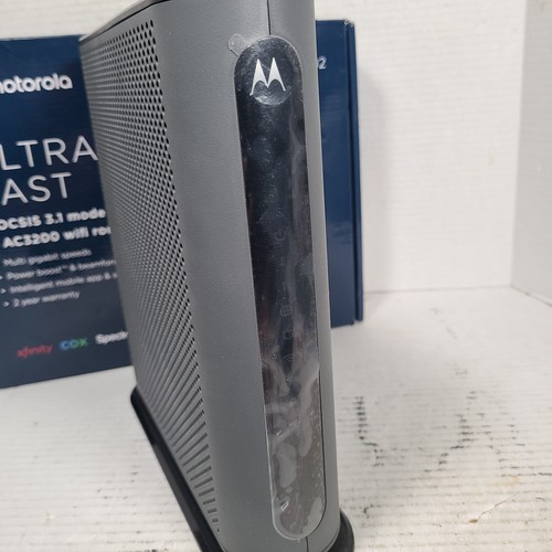 Motorola MG8702 DOCSIS 3.1 Cable Gateway/WiFi Router - Bild 4 von 10