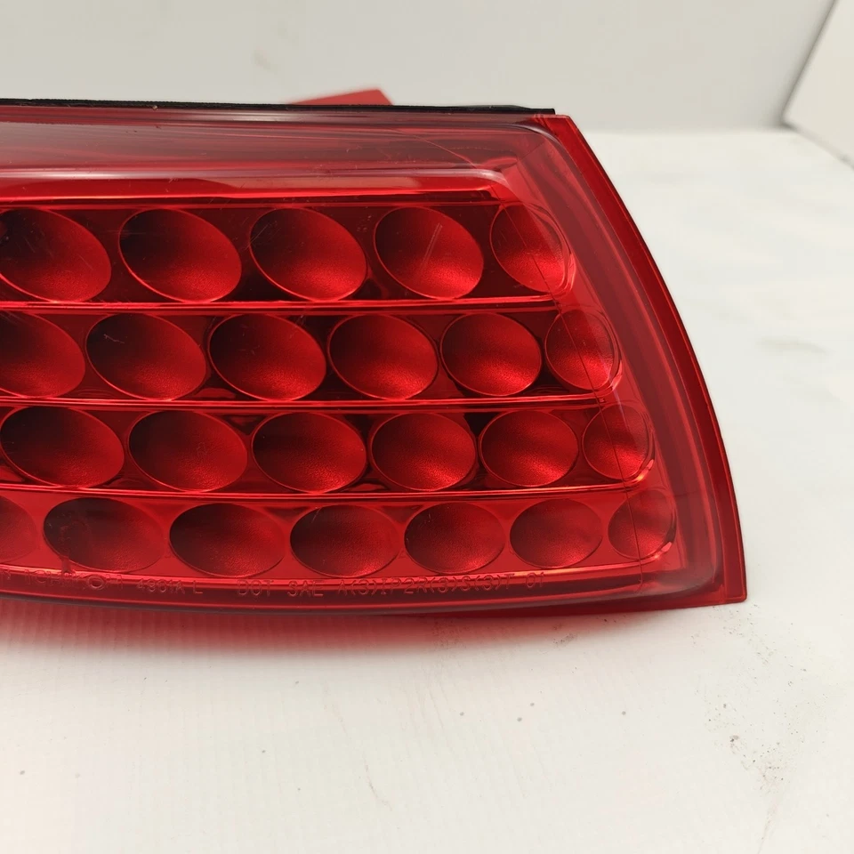 Infiniti FX35 2005 lado del pasajero derecho luz trasera OEM Foto 3 de 4