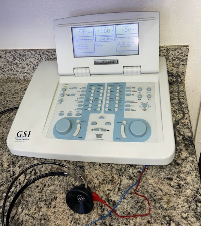 Welch Allyn Grason Stadler GSI 61 Clinical Audiometer 1761-97XX - Used