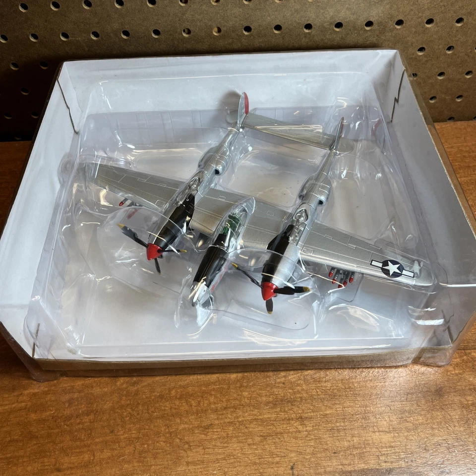 1/48 SpecCast P-38 Lightning Tiger Spirit Die cast Airplane 11" Wing 41007 - Image 2 of 4