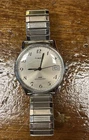 Vintage Men’s Timex White Dial Date Mechanical Watch FOR PARTS OR REPAIR ONLY