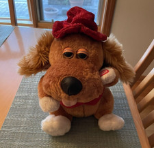 Vintage Dan Dee Collectors Choice Valentine "Hound Dog" Musical Plush
