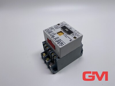 Square D Starkstrom Schütz DLSG61.43 contactor 42V 100A leicht beschädigt