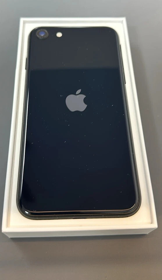 Apple iPhone SE (3rd Gen)  – 5G – UNLOCKED - Image 4 of 4