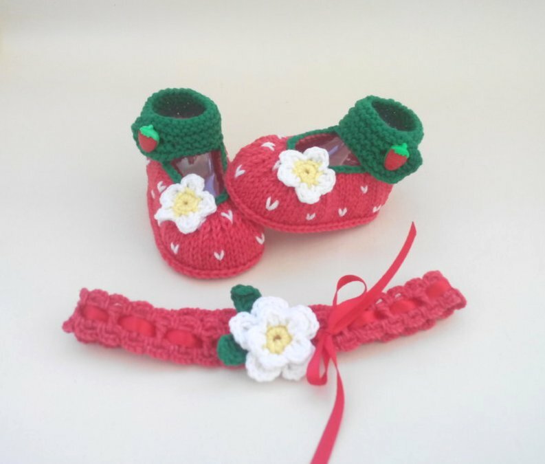Strawberry costume baby girl, hand kntted dress booties headband red image 6