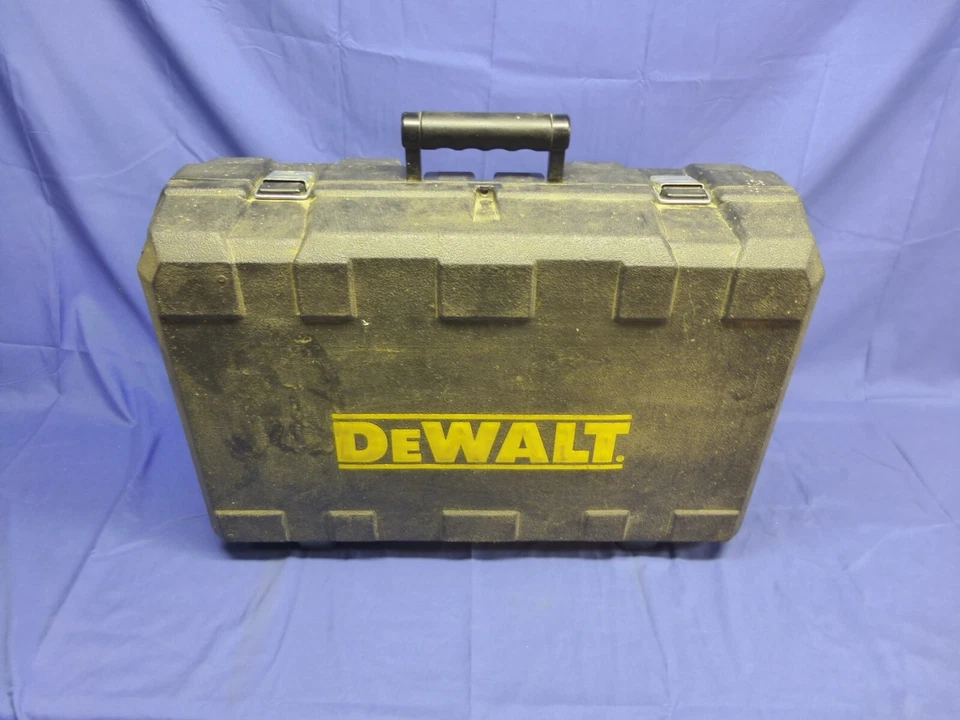 Dewalt 18v Power Tool Set Bundle, Hammer Drill, Reciprocating & Trim Saw & Case - Image 4 of 4
