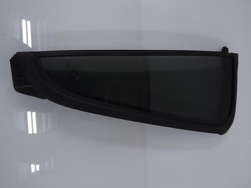 04-10 INFINITI INFINITI QX56 LR Vent Window left rear driver rear door glass 