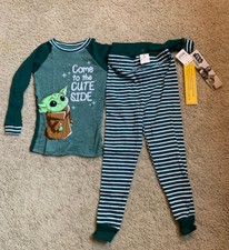 Star Wars Baby Yoda 2-pc PJs 5T Welcome to the Cute Side Green NWT 3021