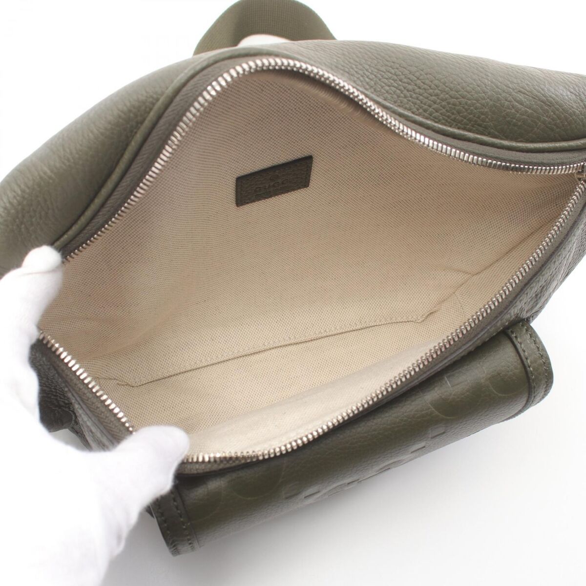 GUCCI GG emboss Waist bum zip bag 645093 leather Khaki Used GUCCI GG emboss Waist bum zip bag 645093 leather Khaki Used