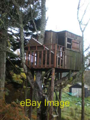 Foto 6x4 Baumhaus auf Gemeinschaftsgrund in Glenlia Foyers\/NH4920 Das Land um 2008