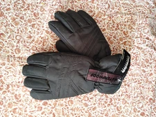 NWT Winter Gloves Thinsulate Waterproof Unisex Adult Snowman Making Essential