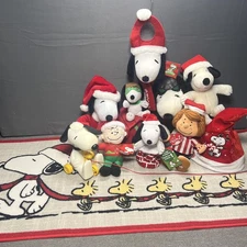 Peanuts Snoopy Plush Collection Lot Plus Vintage Pull Toy Area Rug Charlie Brown