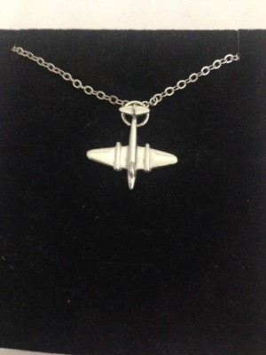 Gloster Meteor Aircraft c2 Aeroplane On a 20'' Silver Plated Curb Chain Necklace
