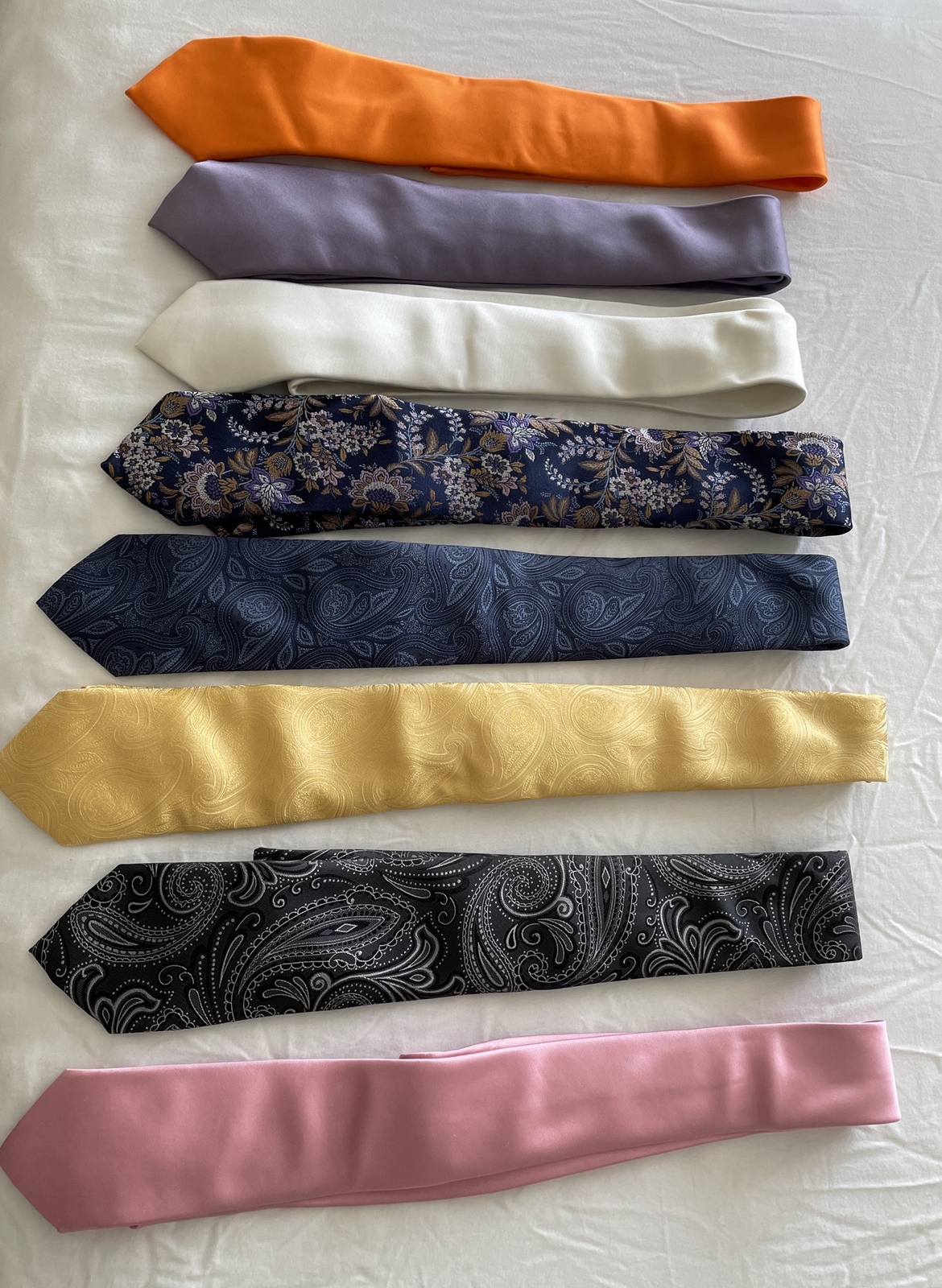 Eight Men's 100% Silk Name Brand Ties Collection … - image 2