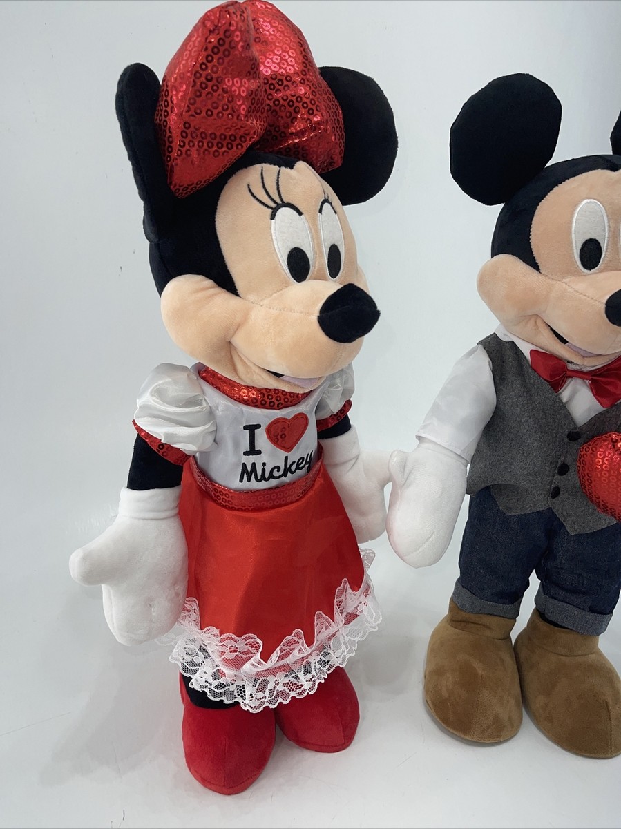 Disney Minnie Mouse Valentine's Day Holiday Door Greeter I Love