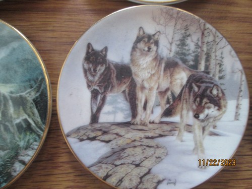 Hamilton Mint Collection "YEAR OF THE WOLF" Complete Set 12 Mini Plates 1998 - Picture 4 of 11