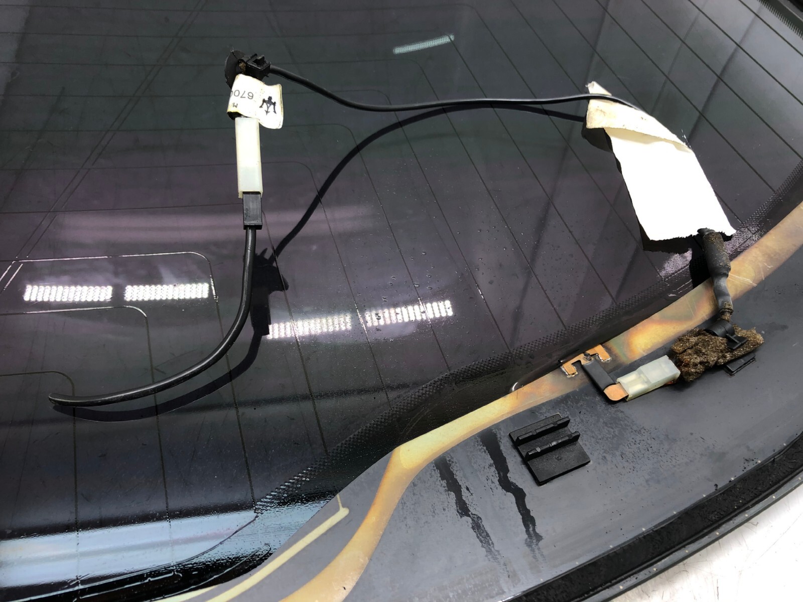 2014-2017 MASERATI GHIBLI REAR WINDSHIELD GLASS OEM.
