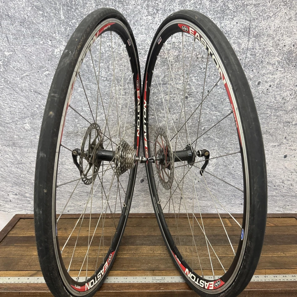 Easton Velomax 700c Road Bike Disc Wheel Set Shimano Sagitta 28H QR 130mm Rim - Image 2 of 4