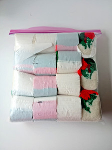 Latch Hook Rug Yarn Bundles - Lot of 15 - Christmas White Red Green